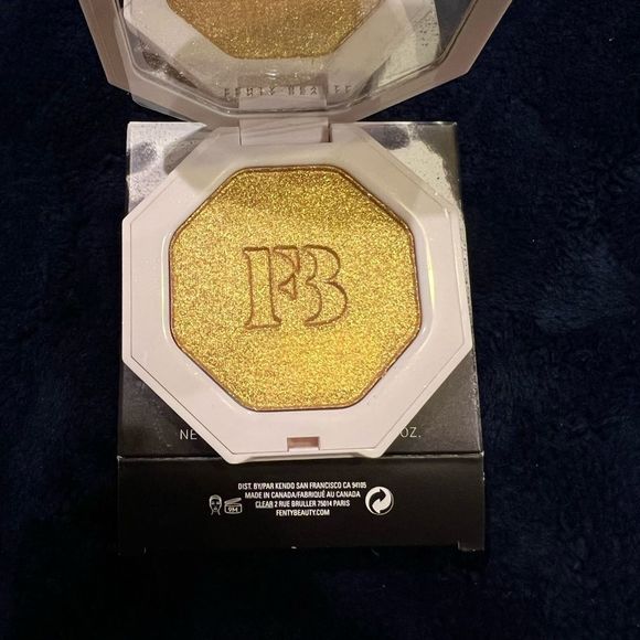 Fenty Beauty Other - HOST PICK🌼🌼 Fenty Beauty Killawat Highlighter in Trophy Wife